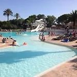 Camping La Baume La Palmeraie *